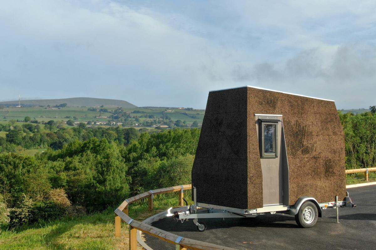 'Corky', Mobile Studio Hut