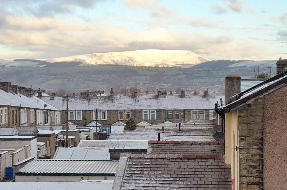 31.04.22 pendle from Nelson