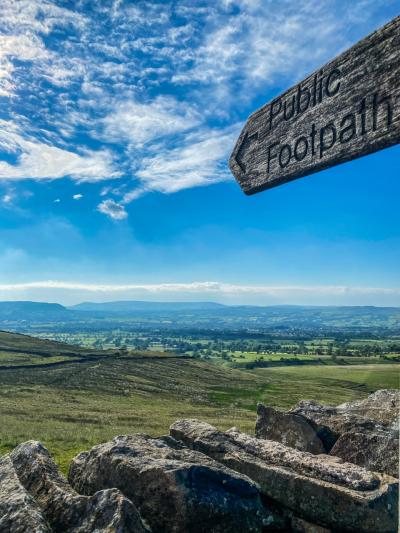 The Nick of Pendle  © Nigel Lund 